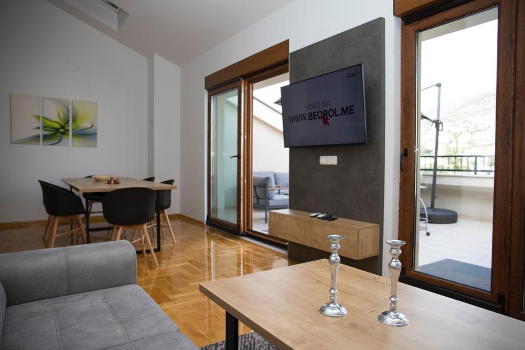Apartamento Penthouse With Old Bridge View And Jacuzzi Mostar Exterior foto